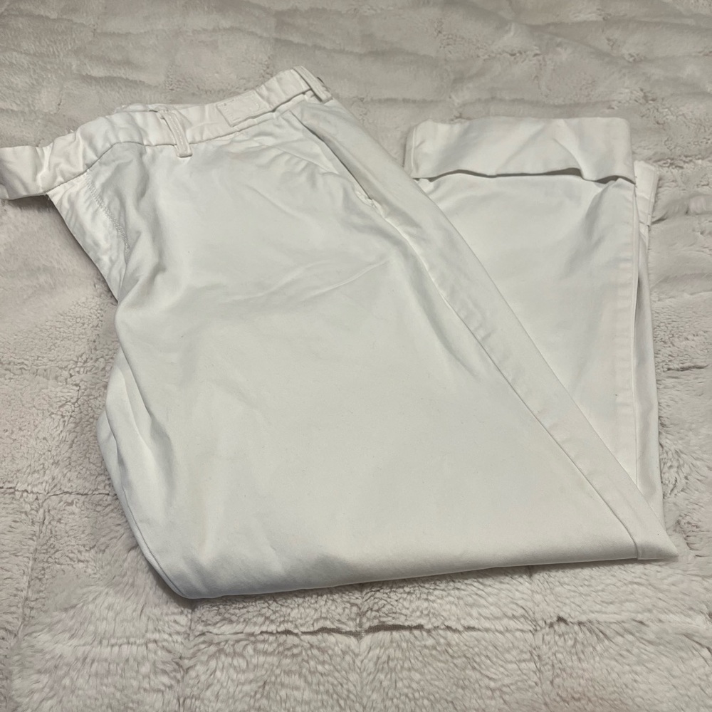 Women’s  White Pants cuffed capri